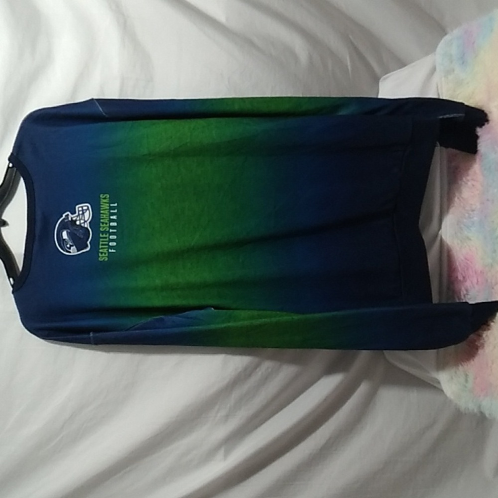 SALE! NWT Seattle Seahawks Team Apparel Sweater Sz.XL (BX32) - Picture 8 of 12